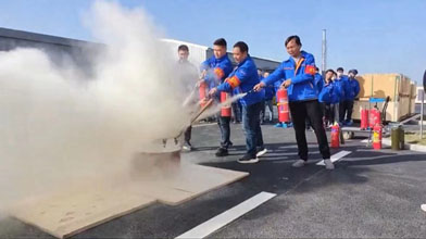 Le groupe Anhui BIOPIN organise un exercice d'incendie, mettant l'accent sur la sécurité incendie et la protection des personnes